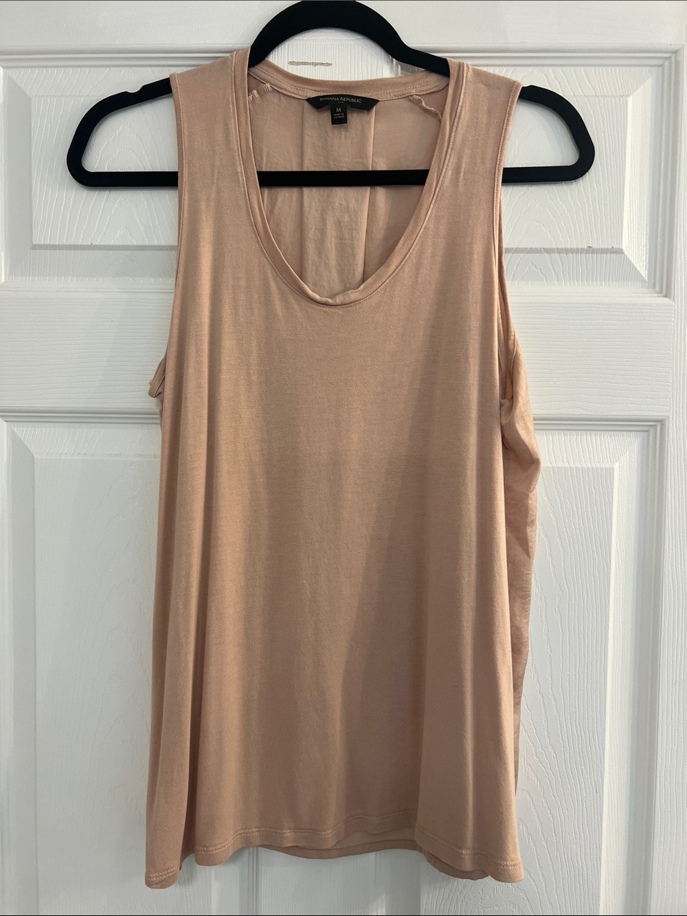 Banana Republic Nude Scoop Neck Tank Top